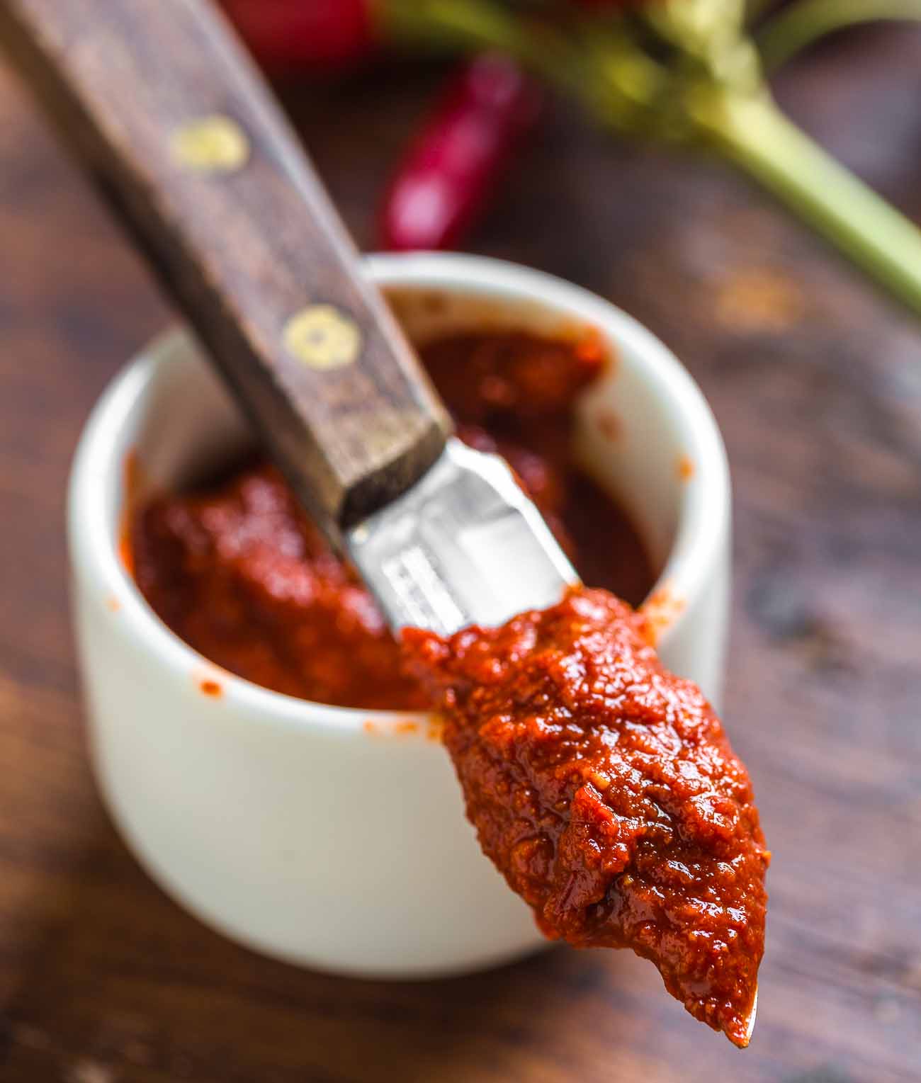 Homemade_Harissa_Paste_Recipe-1