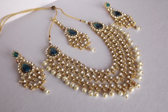 artificial jewellery brands in Pakistan