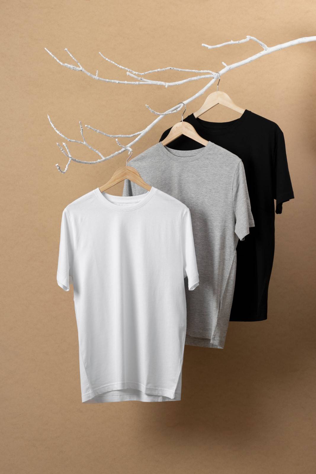 shirt-mockup-concept-with-plain-clothing1