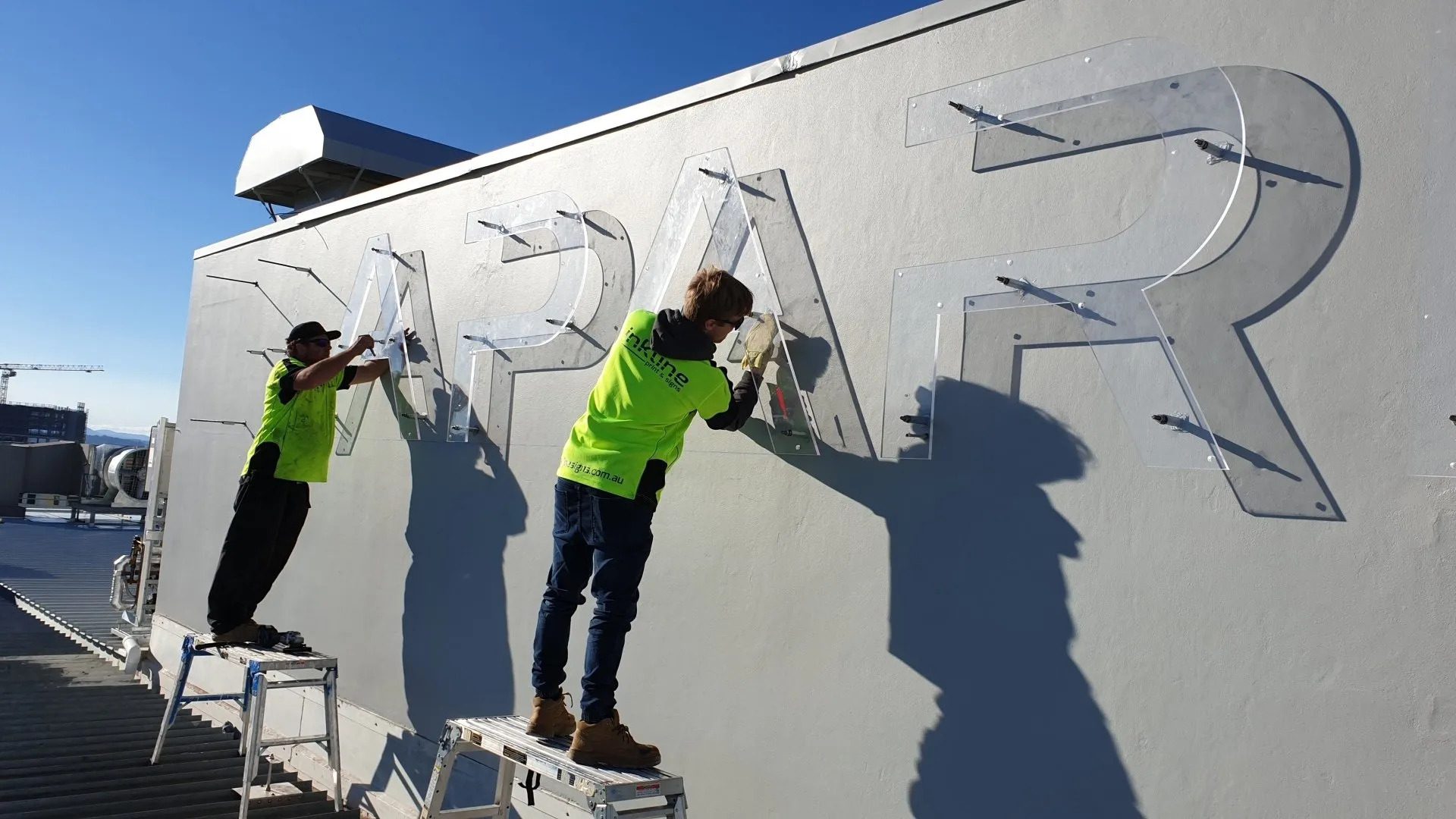 signage installation