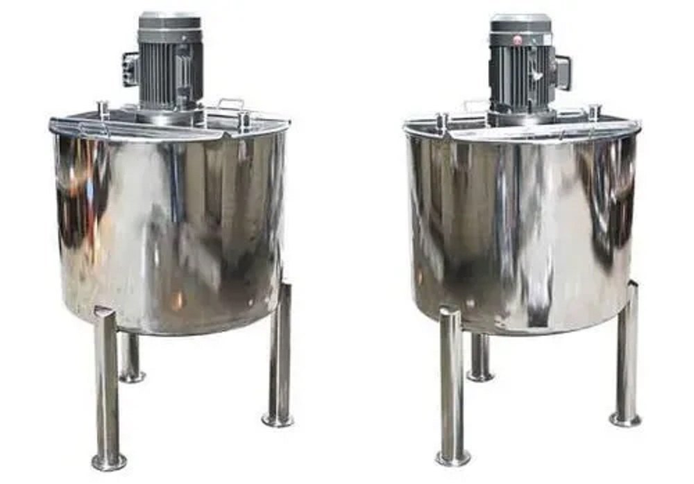 ss-mixing-tank-with-agitator